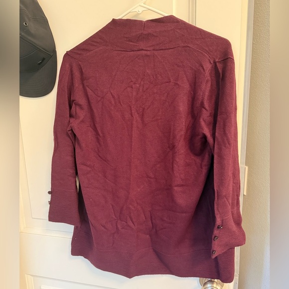 NWT Evolution Stitchfix Open Cardigan 3/4 Button Sleeve Maroon Burgundy size S - Picture 3 of 4